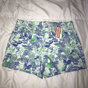 Women’s Small Vineyard Vine’s Shorts